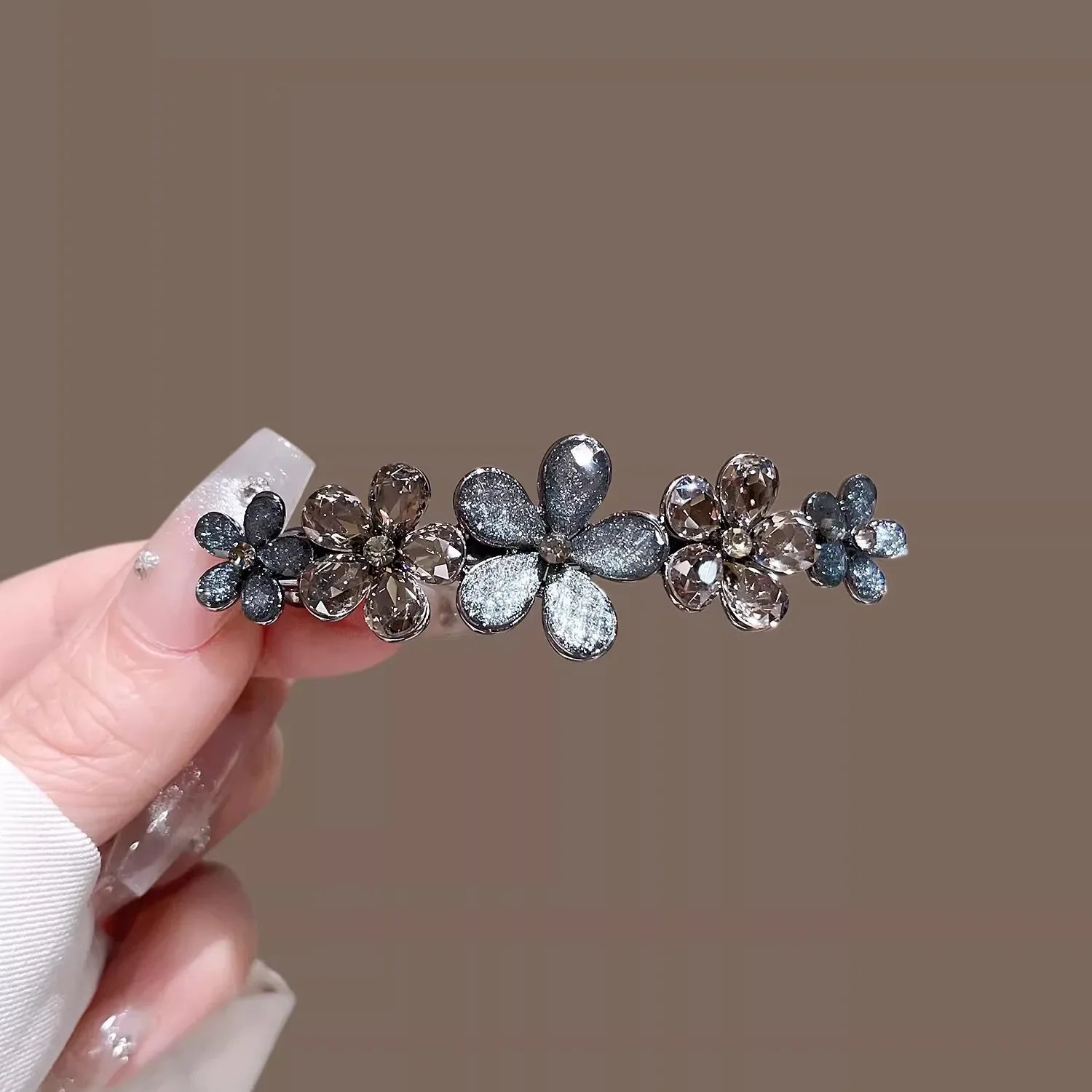 Elegant Crystal Flower Hairpin Spring Clip High-end Women's Back of Head Half-tied Hair Clip Girls Korean Style Hair Accessories