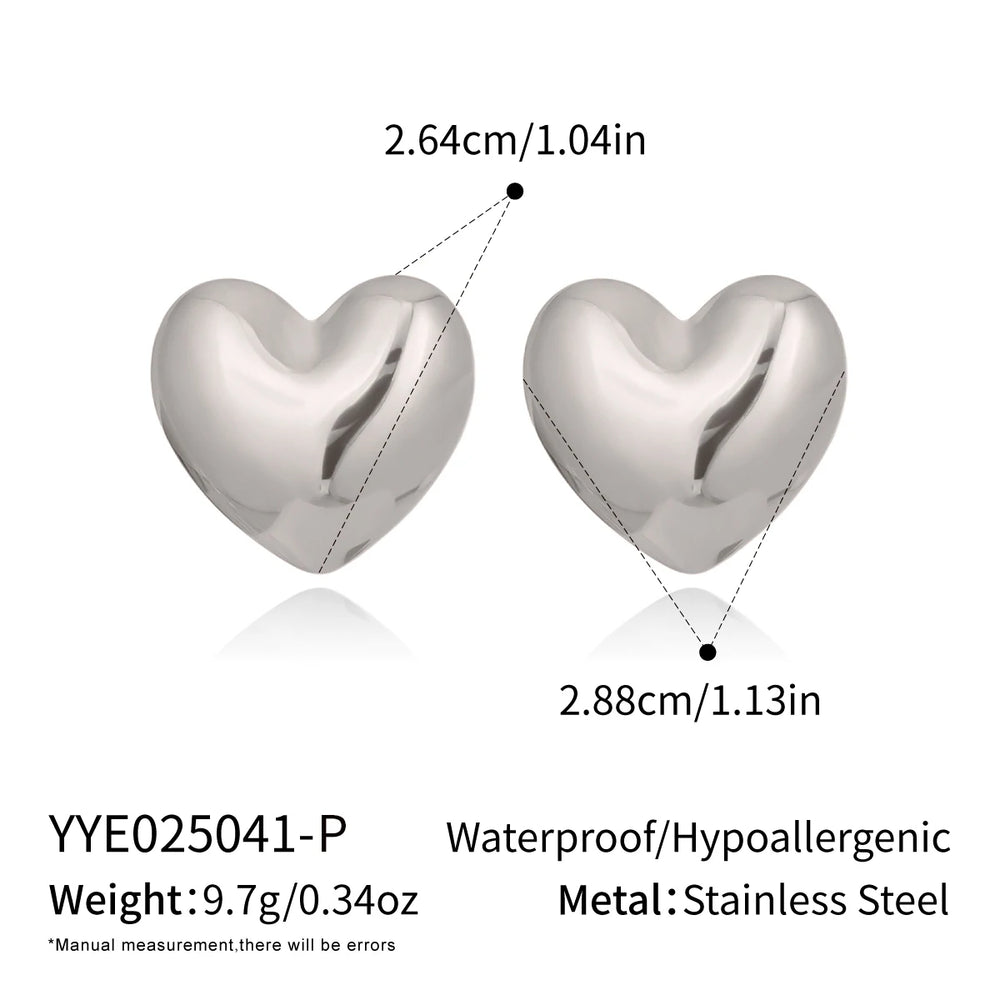18K Gold Plated Stainless Steel Heart Stud Earrings | Smooth & Waterproof Jewelry Gift detail view