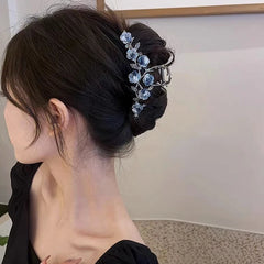 New Female Flower Hair Claw Grab Clip Retro Ponytail Braid Crab Metal Grab Clip Fashion Sweet Girl Hair Card Hair Accessories