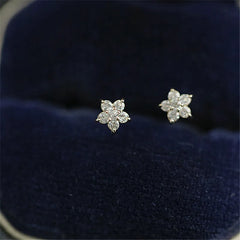 925 Sterling Silver Stud Earrings with Pavé Crystal Star | Simple Fashion Jewelry for Wo detail view