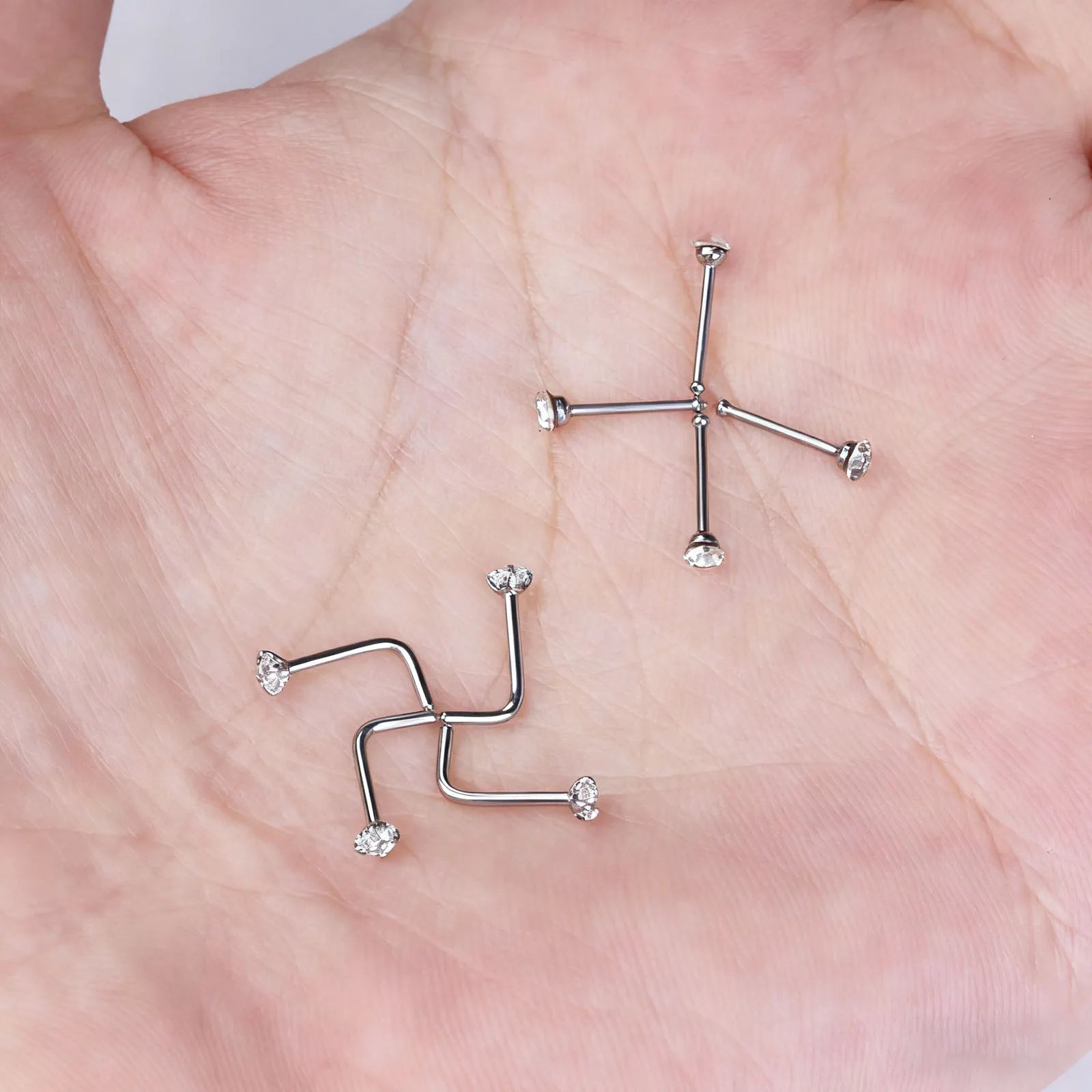 1/4/8PCS 20G 316L Stainless Steel Zircon Nose Piercing Stud for Women Men, L Shape Nose detail view