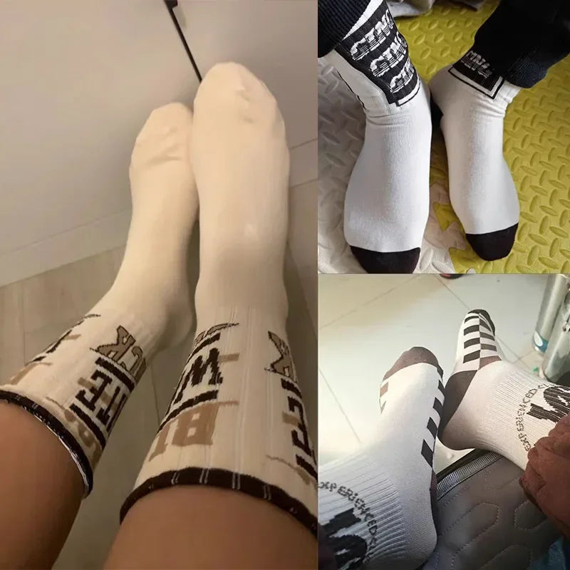 1/3/5/8 Pairs Retro American Men's Mid-rise Socks Women Ins-style Casual Sports Basket close-up view