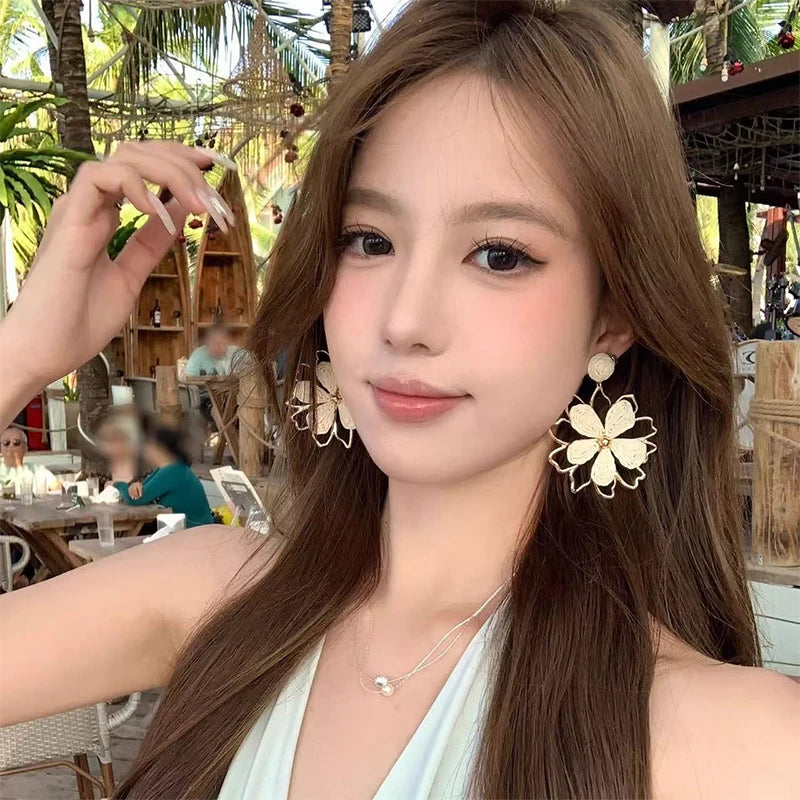 Cute Summer Flower Earrings Handmade Vacation Bohemian Earrings Exaggerated Beach Wom lifestyle view