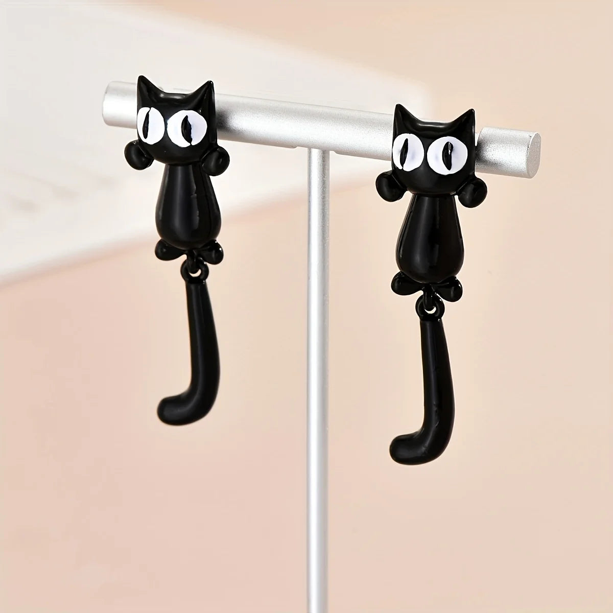 Creative Black Cat Design Stud Earrings Ear Jacket Zinc Alloy Jewelry Punk Leisure Sty close-up view