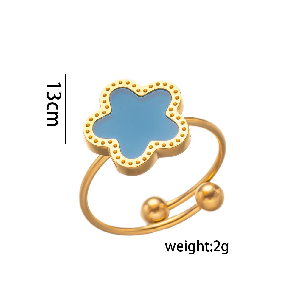 14K Gold Plated Stainless Steel Necklace Woman Five Leaf Petals Double Sided Necklaces close-up view