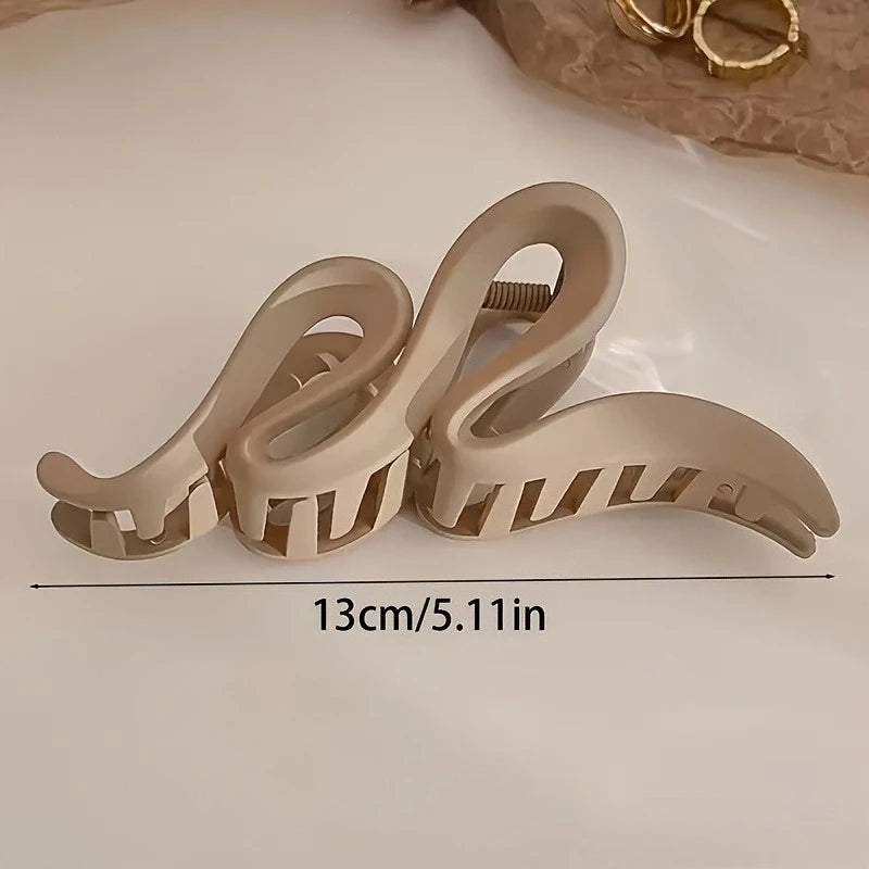 1 Set of 3 Large Matte Wave Hair Clips for Women  - Retro Y2K Style Solid Color Shark Clips, Easy to Secure & Style Hair