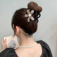 Fashion Shiny Rhinestone Flower Hair Claw Clip Headwear Elegant Black Ponytail Shark Clip Hairgrips For Ladies Hair Accessories