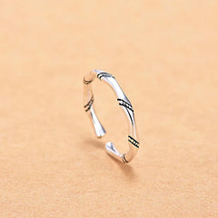 925 Sterling Silver Zircon Adjustable Ring | Women's Cocktail Jewelry close-up view