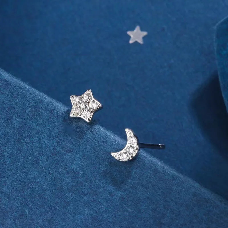 Gradient Zircon Star Piercing Stud Earrings Shiny Spiral Ear Bone Earrings for Women W close-up view