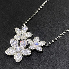 Huitan Shiny Flowers Design Pendant Necklace with Cubic Zirconia Graceful Trendy Accessories for Wom