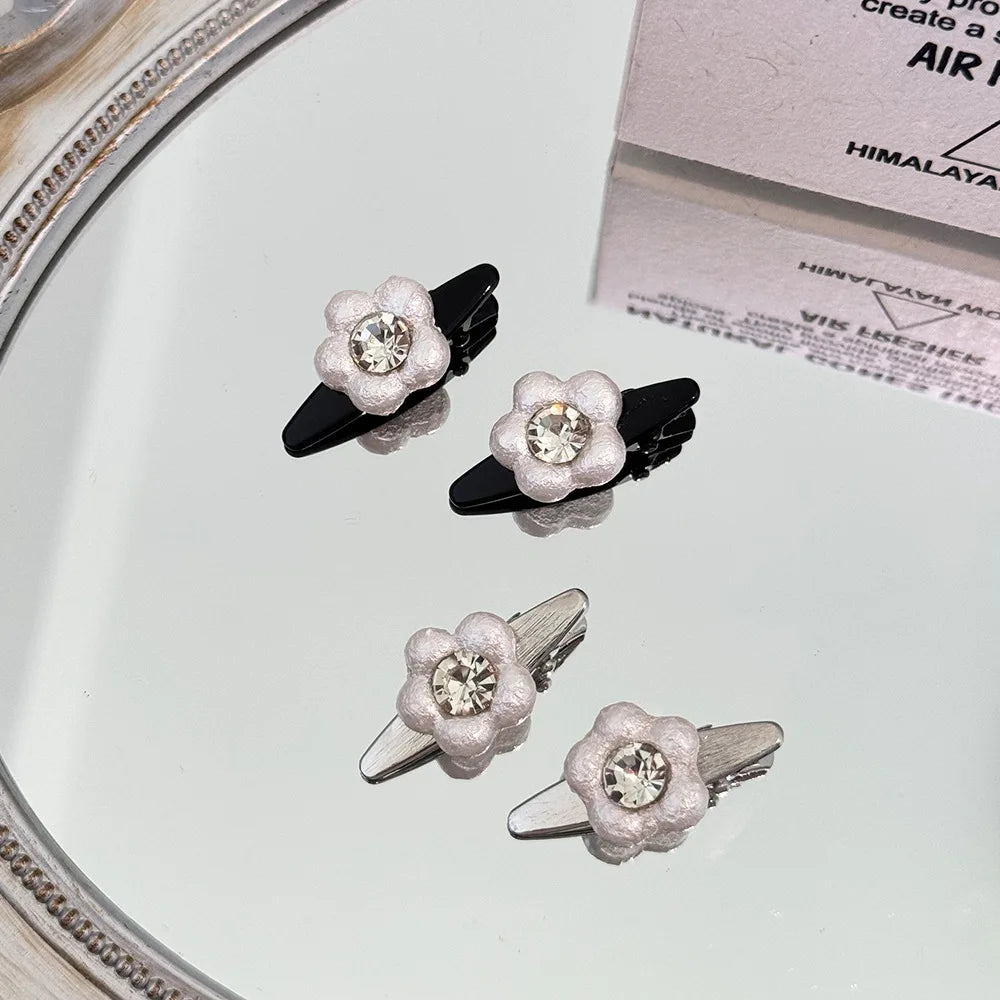 2pcs Sweet Fashion Korean Style Pearl Flower Clip Womens Bangs Clip Elegant Designed Duckbill Hair Rhinestone Accessory Pair Set