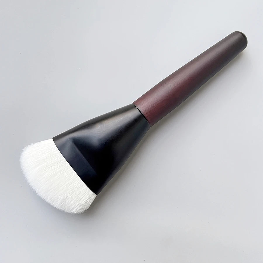 Shaped Sculpting Foundation Brush Contour Goat Hair Multifunctional Concealer Makeup lifestyle view