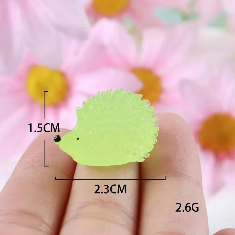5/10PCS Luminous Mini Resin Hedgehogs Figures Glow in The Dark Tiny Resin Hedgehogsfo lifestyle view