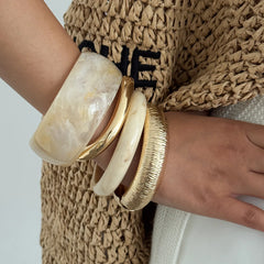 SHIXIN Bohemian Stackable Off White Resin Acrylic Bracelet Women Vintage Geometric Round detail view