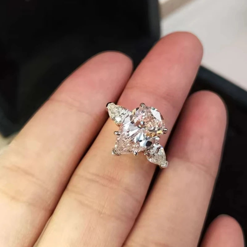 Huitan Luxury Crystal Water Drop CZ Rings Women Proposal Engagement Ring Exquisite Wed close-up view