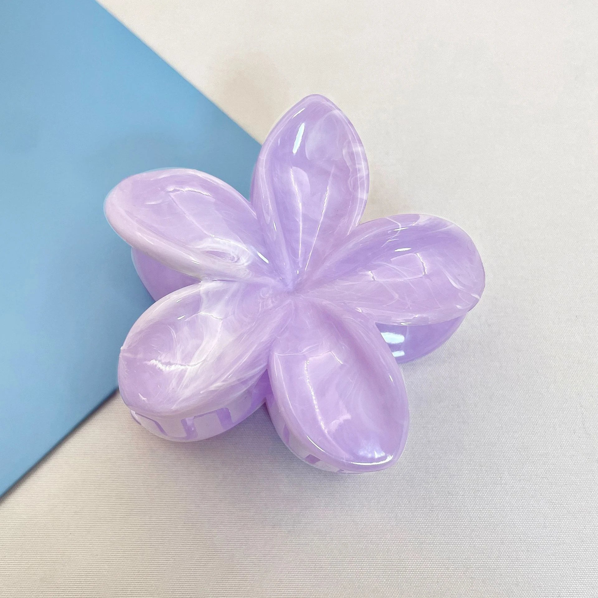 Korean Hawaiian Gradient Flower Hair Claw Clip For Women Girl Fashion Plastic Non S additional angle