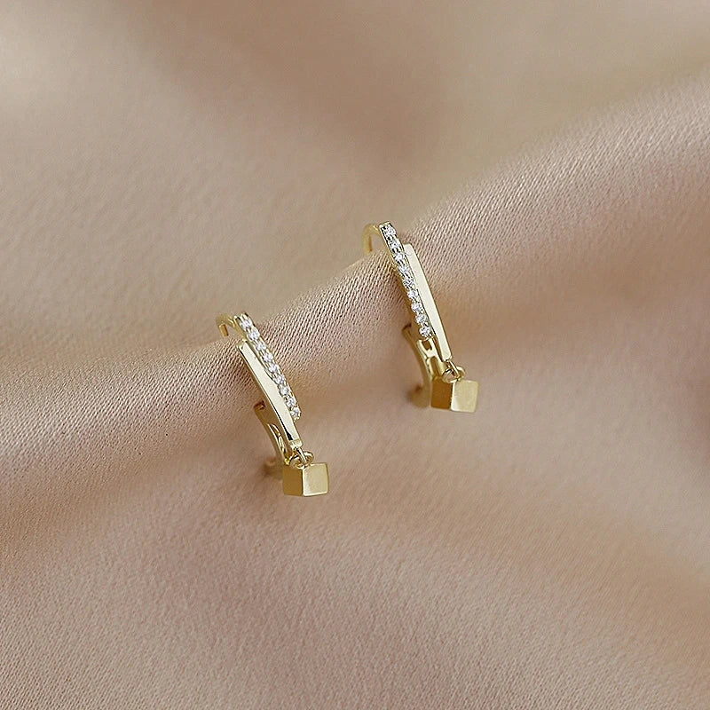 Fashion Clear Zircon Saure Bead Charm Stud Earring For Women Party Elegant Jewelry Pe alternate view