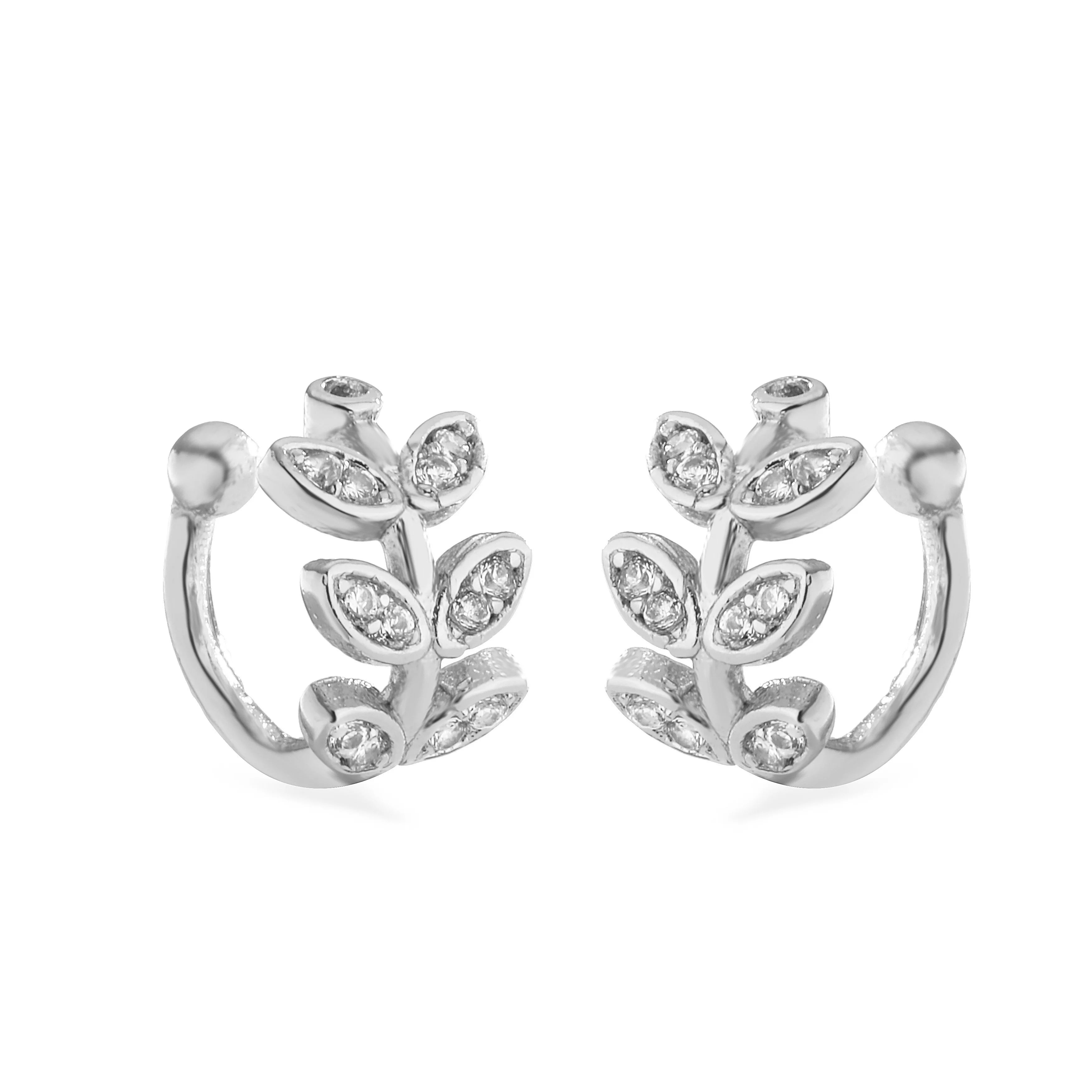 HECHENG,Fashion Ear Cuffs Without Piercing Ear Clip Earrings Non-Piercing Fake Cartila close-up view