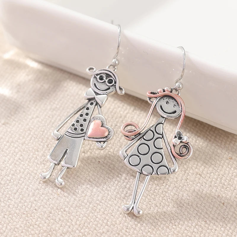 Creative Fashion Boy and Girl Pattern Dangle Earrings Women Vintage Silvery Plated Festival Pendant Earrings Jewelry Accessories