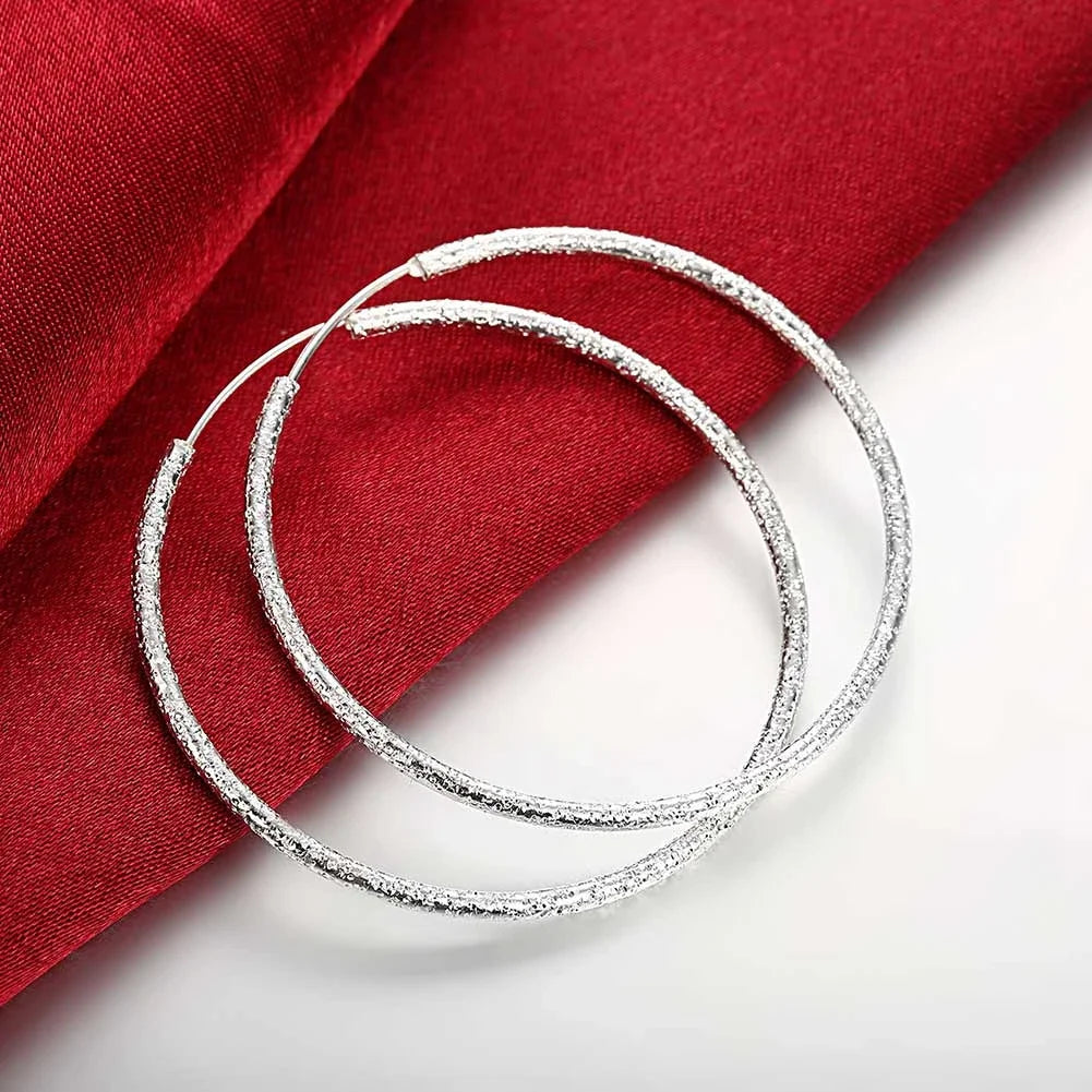 Top Quality 925 Sterling Silver Earrings Simple Round Circle Hoop Earrings For Woman F close-up view