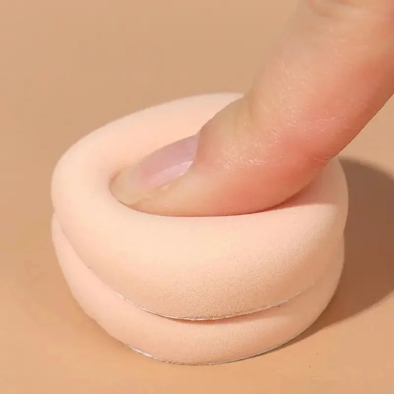 3pcs Mini Finger Puff Cosmetic Cushion Puff Concealer Foundation Detail Makeup Sponge Pu detail view