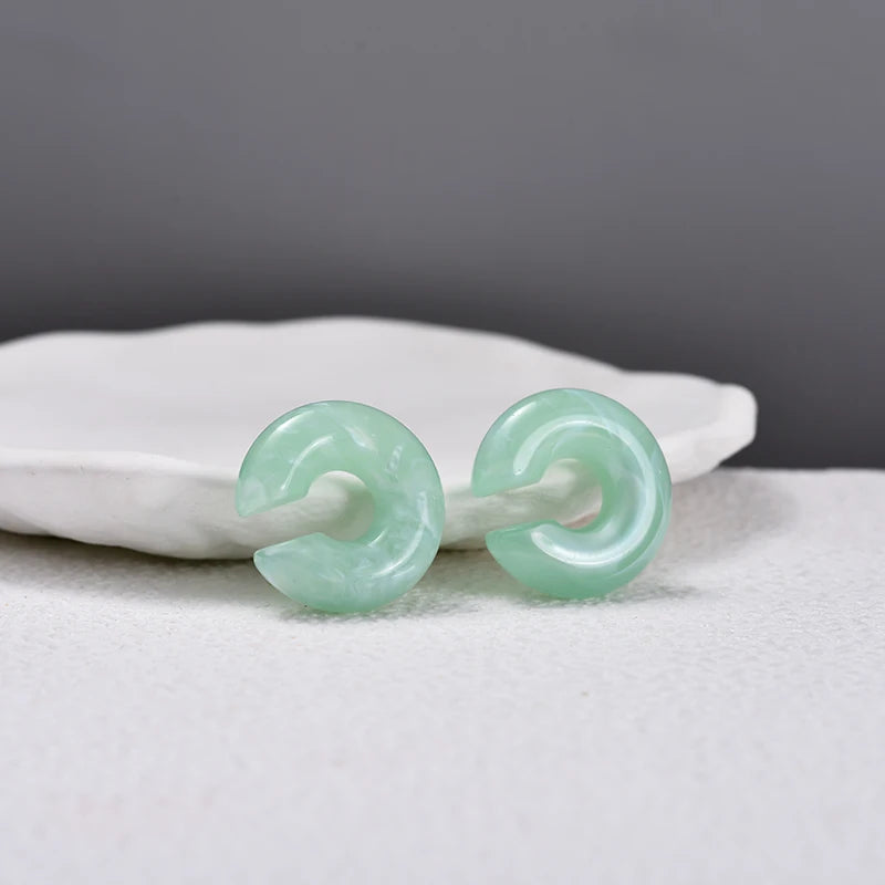 1 Pair Simple Round Circle Clip Earrings For Women C Shape Acrylic Red Blue Black Pink N detail view