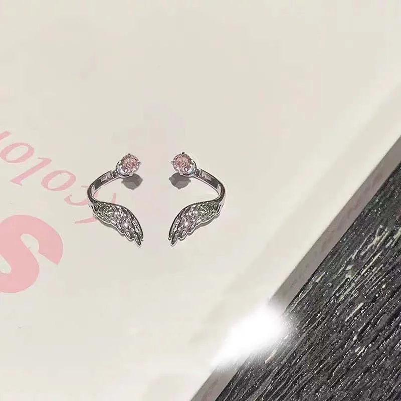 Luxury Crystal Wing Ear Bone Nail for Women Exquisite Elegant Silver Color Shiny Rhine close-up view