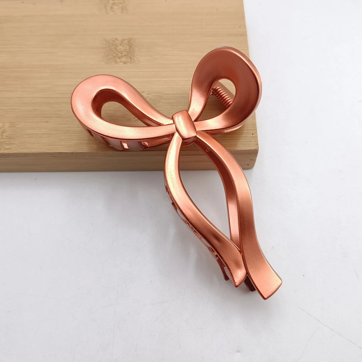 13cm New Elegant Metallic Color Ribbon Bow Hair Clip for Women Large Anti Slip Ponytail Claw Clip Hairpins Crab Hair Accessories