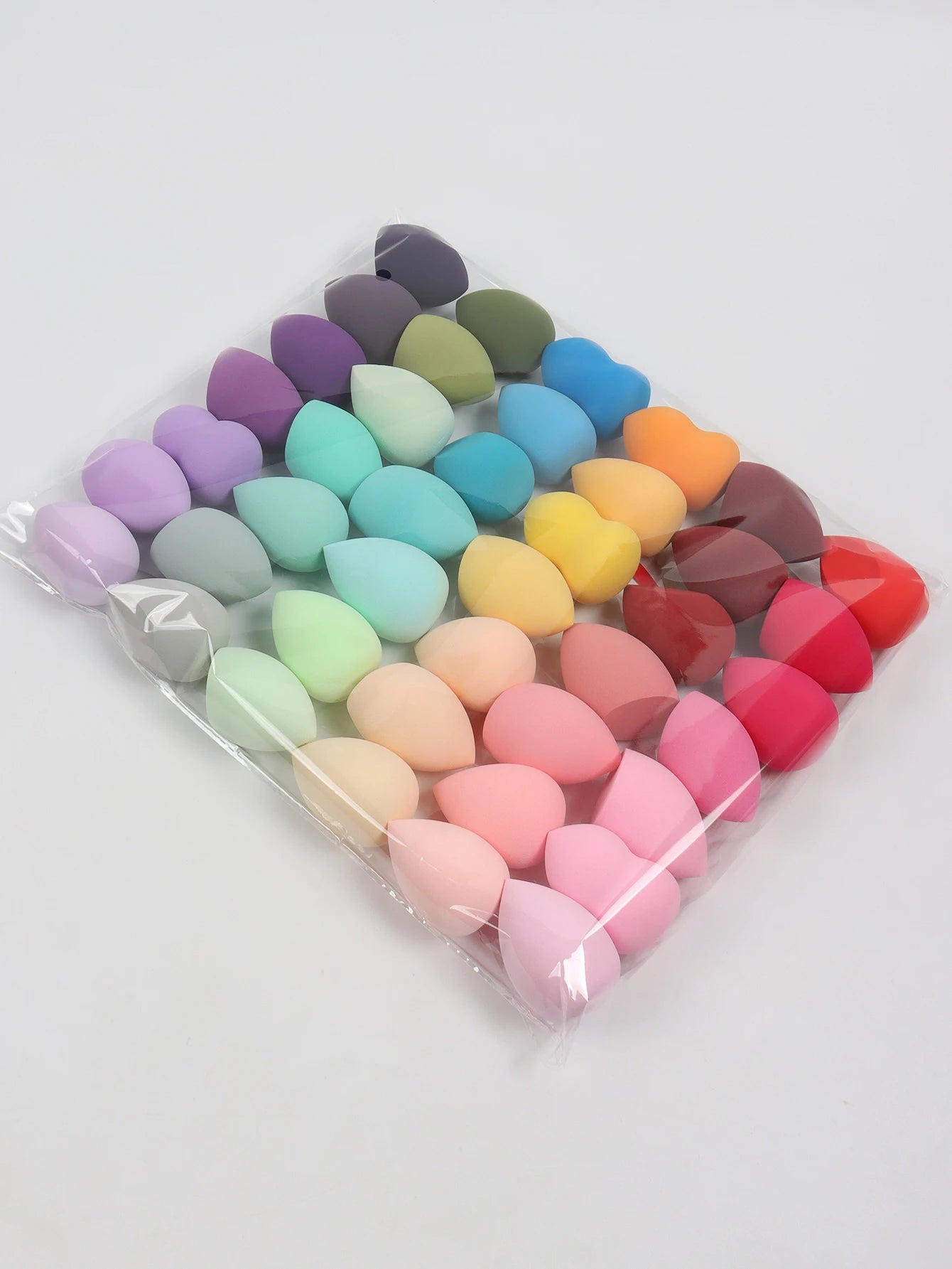 Make-Up Eggs 3-5-10-15-20-30-50 Pack, Color and Shape Random Foundation Beauty Sponge Bl detail view