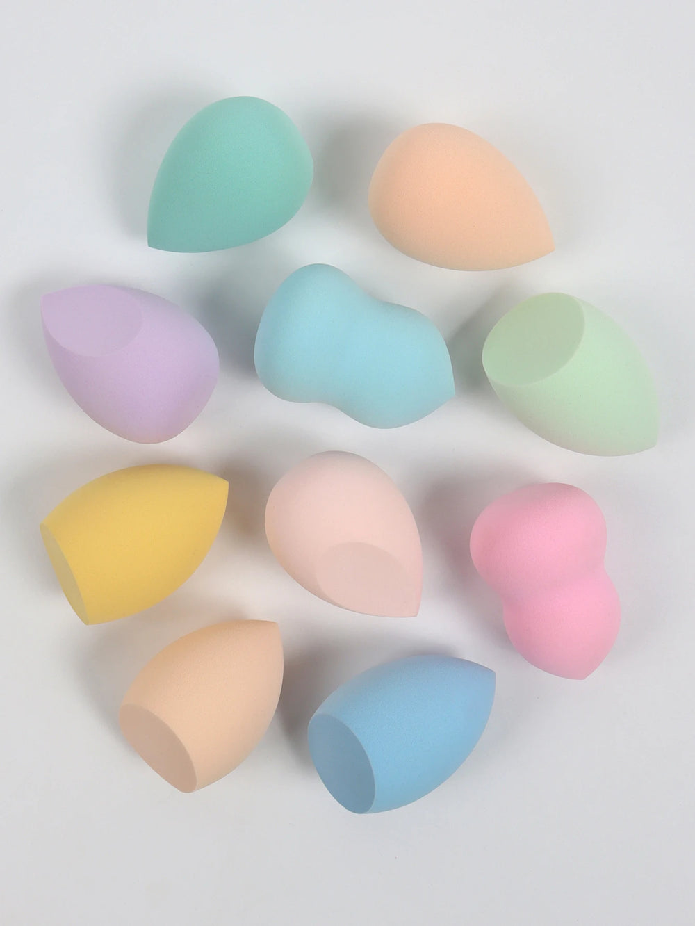 Make-Up Eggs 3-5-10-15-20-30-50 Pack, Color and Shape Random Foundation Beauty Sponge lifestyle view