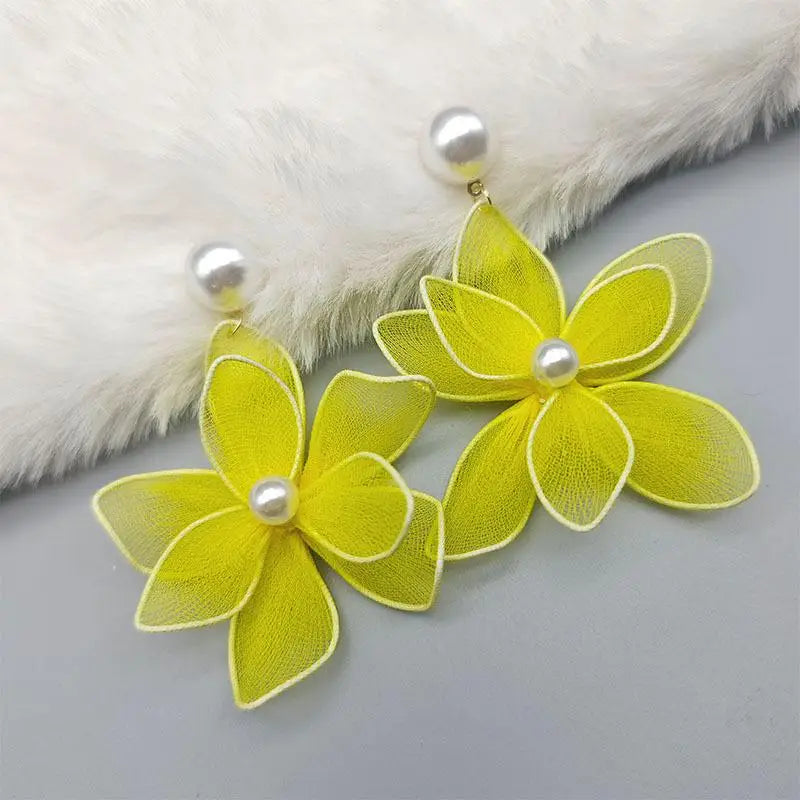 1 Pair Trendy Elegant Ear Accessories Jewelry Temperament Exaggerated Imitation Pearl La detail view