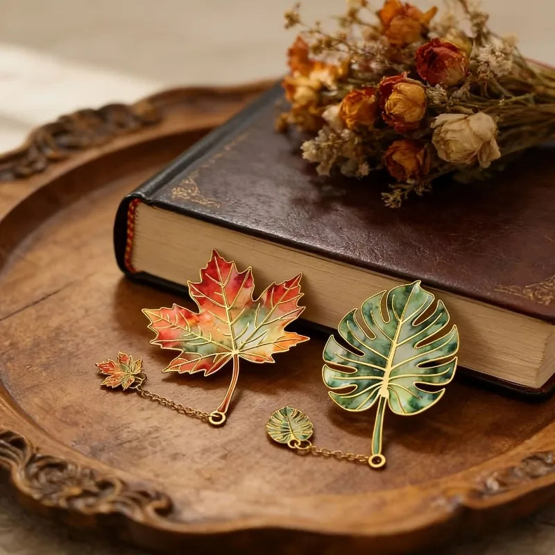 1 Pcs Vintage Leaf Bookmark With Metal Pendant Reading Accessory Gift for Book Lovers St detail view