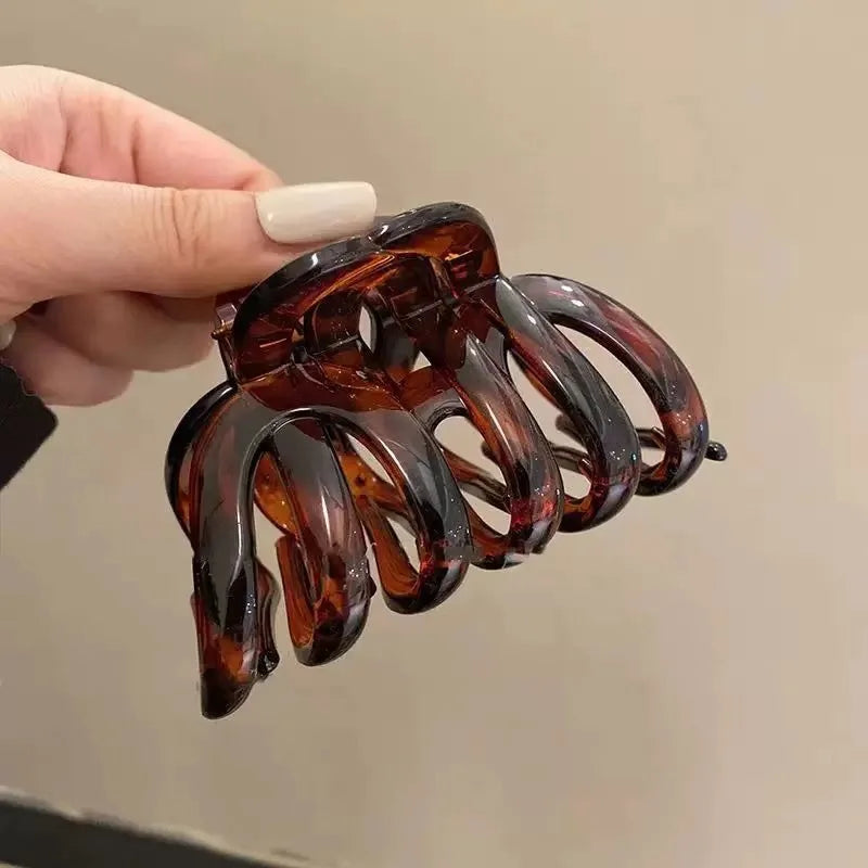 New Design Top Grade Pumpkin Hair Claw Clip For Women Sweet Hair Ornament Back Long H lifestyle view