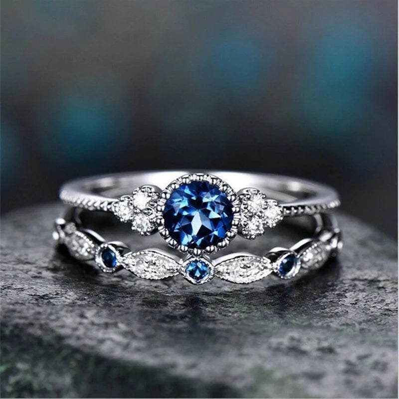 925 Sterling Silver Ring Set with Emerald Zircon Crystals for Women Engagement Wedd additional angle