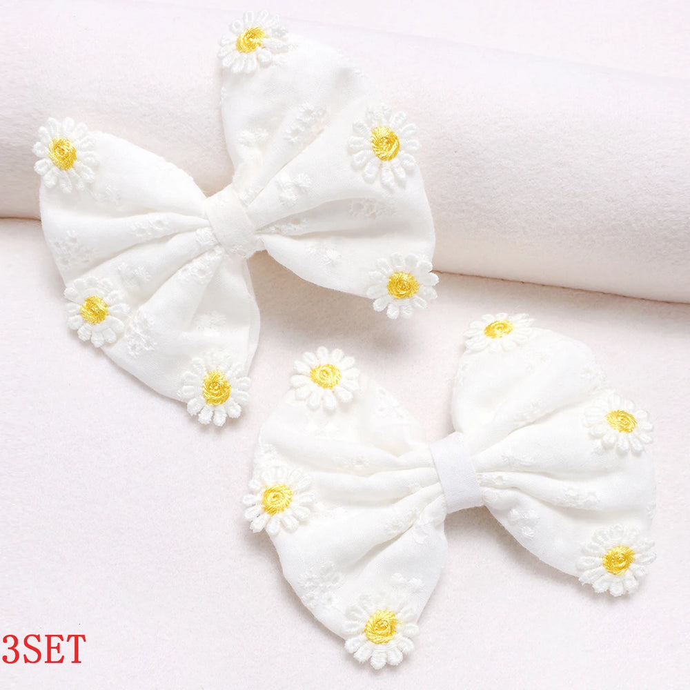 2 PC Daisy Hair Clips Girls White Bow Hair Clips Simple Flower Hair Accessories Hair alternate view