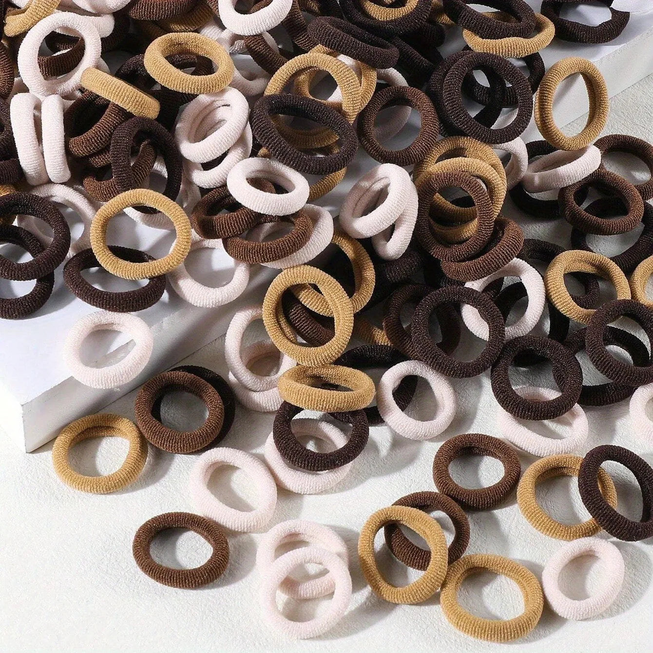 300 Packs of colorful Hair Ties, Durable and Non-Damaging to Hair. Perfect for Cute Girls Using Them for Everyday Ponytails.