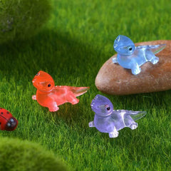 10PCS Mini Lizards Glow At Dark Lizard close-up view