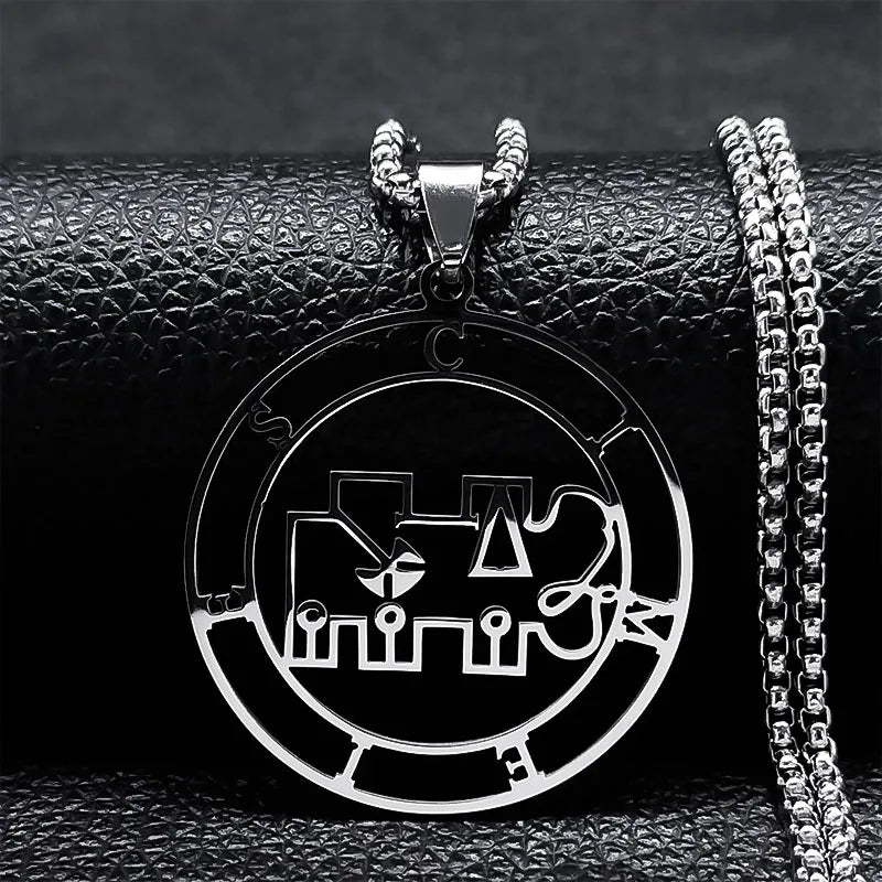 Astaroth Sigil Goetia Stainless Steel Necklace Solomon Demon Seal Satan Sigil sataniqu close-up view
