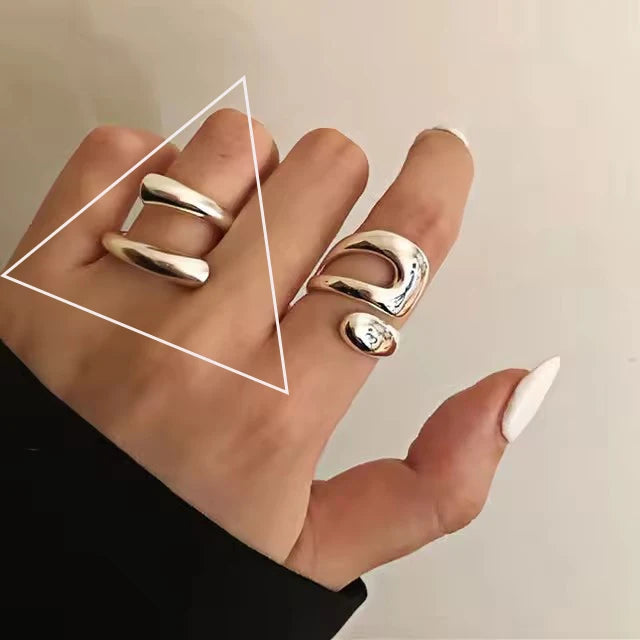 VENTFILLE 925 Sterling Silver Rings INS Fashion Hip Hop Vintage Couples Hollow Lines P close-up view