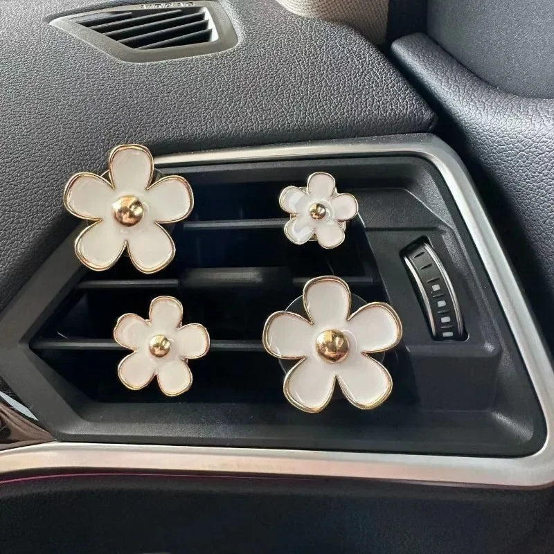 4Pcs/set Car Air Outlet Perfume Clip Cute Flower Aromatherapy Clip Mini Decoration additional angle