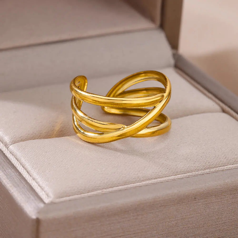 316L Stainless Steel Rings for Women Gold Color Never Fade Luxury Classic rings weddi lifestyle view
