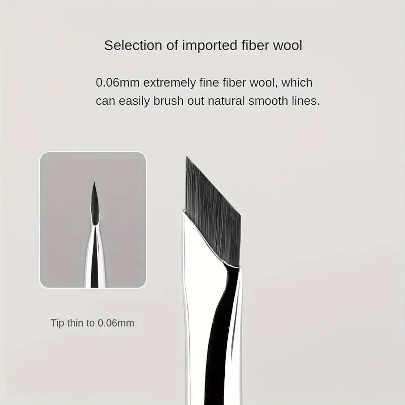 2/5Pc Karsyngirl Upgrade Blade Eyeliner Brush Ultra Thin Fine Angle Flat Eyebrow Brush close-up view