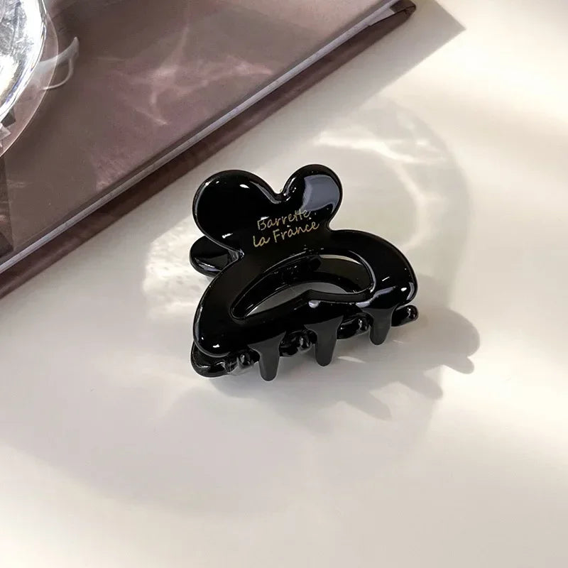 Fashion Hair Clips for Women Small Sweet Hair Claws Clip Geometric Cute Barrettes Crab close-up view