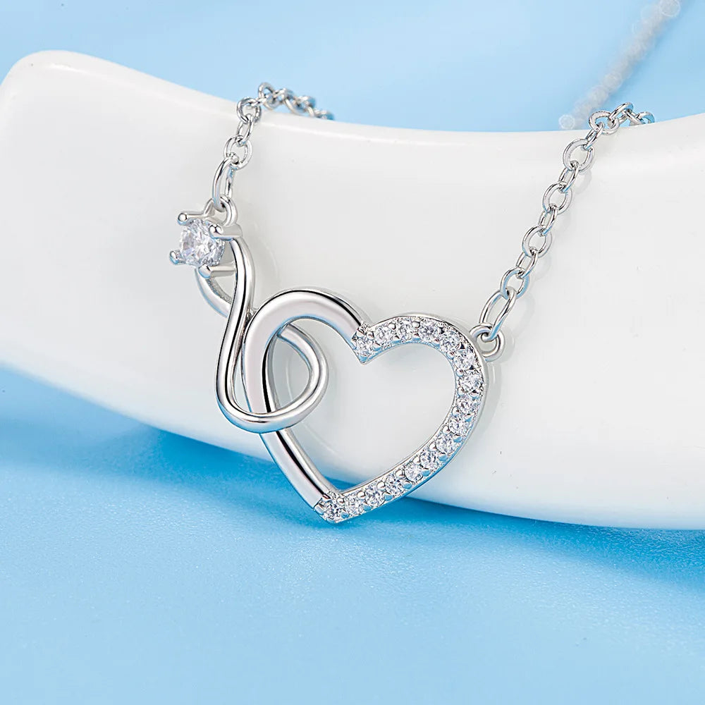 925 Sterling Silver Zircon Heart Interlocking Necklace | Retro Chain for Women detail view