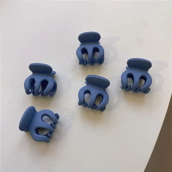 5/20Pcs Colorful Small Claw Clip Headdress Fashion Mini Hair Clips Girls Bangs Clip Hair detail view