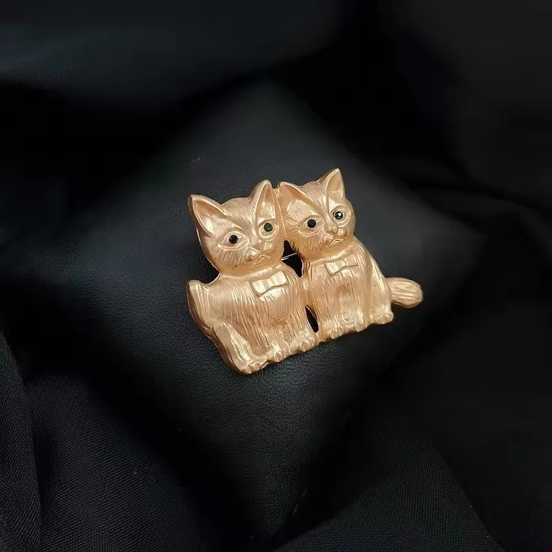 women fashion cat brooch pin jewelry
