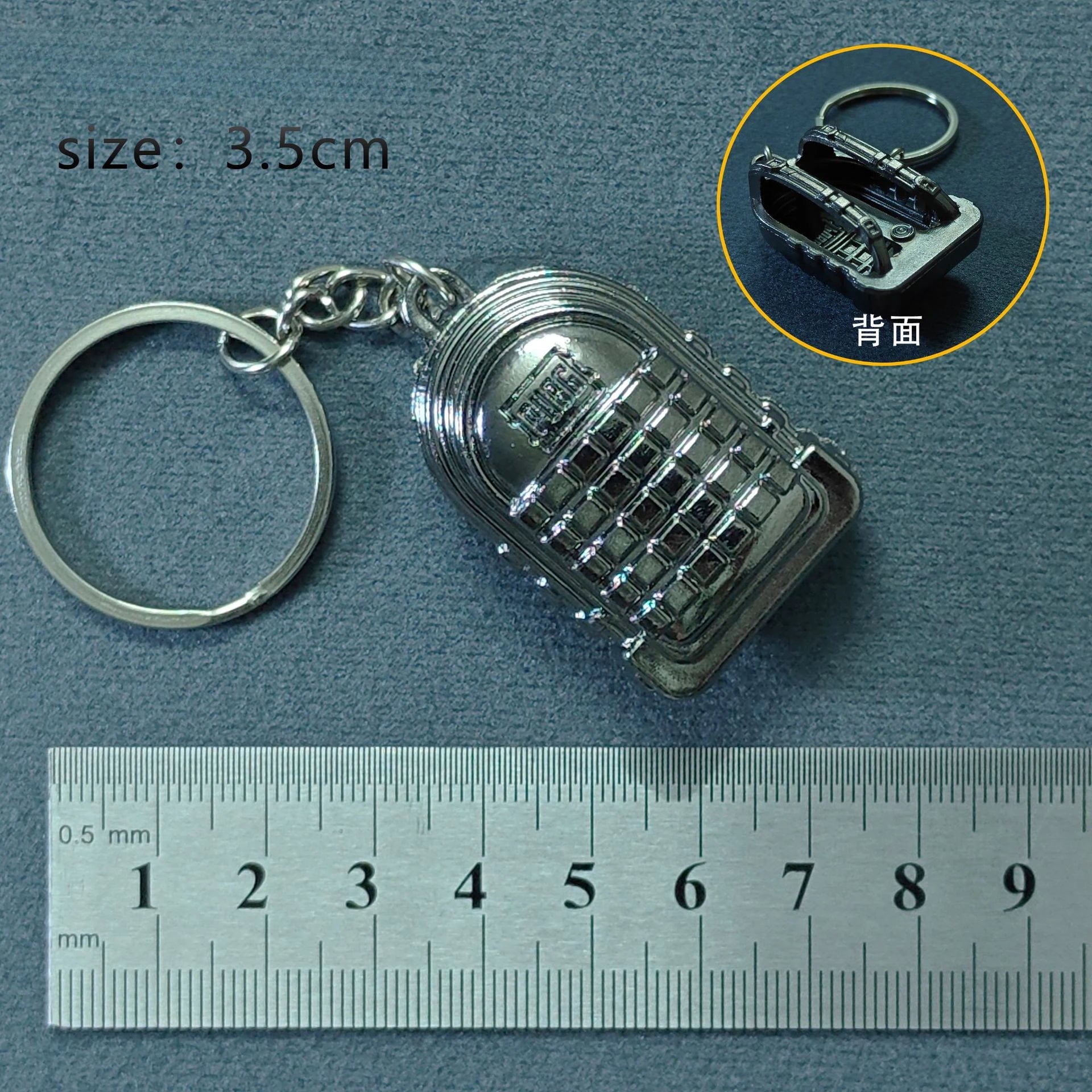 Mini Keychain Pendant Peace Elite 98k Alloy Gun Model PUBG Battlefield Boy Toy Handsome detail view