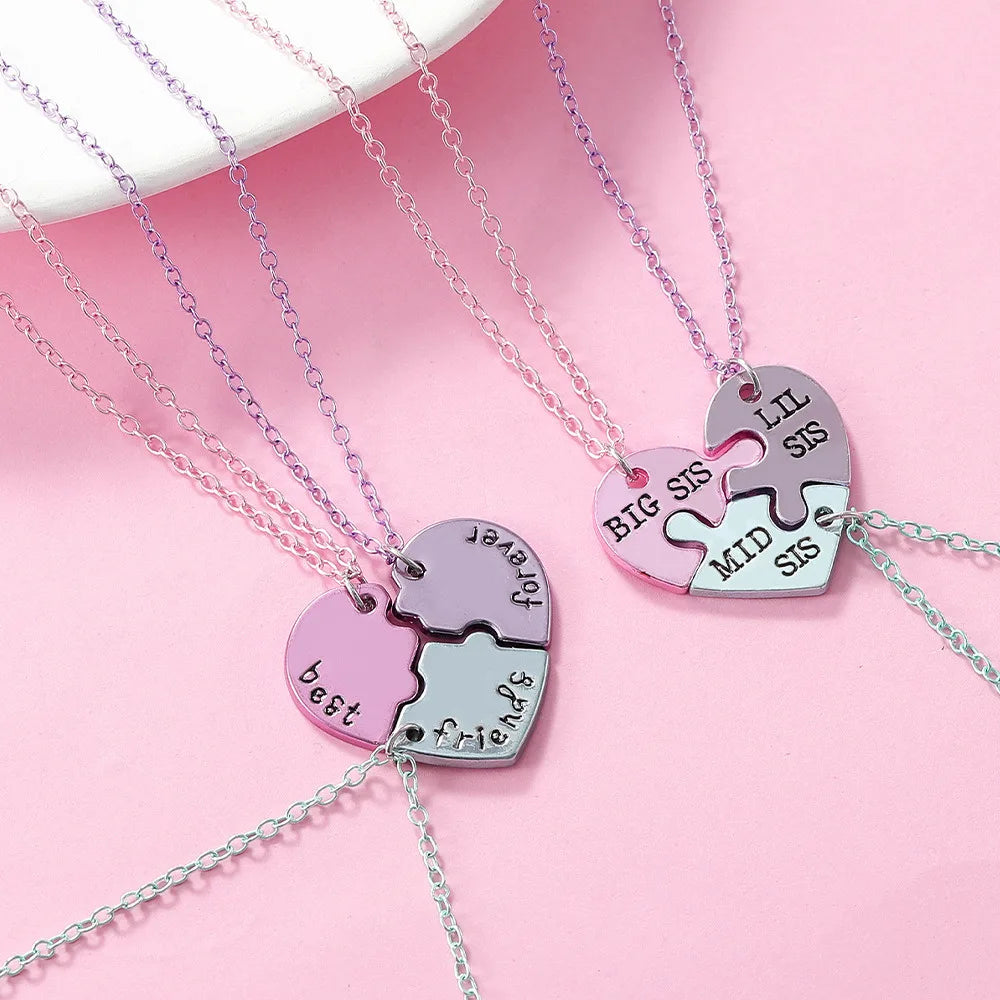 Lovecryst 3/4Pcs/set Heart-shaped Stitching Best Friend Necklace BFF Friendship Jewel lifestyle view