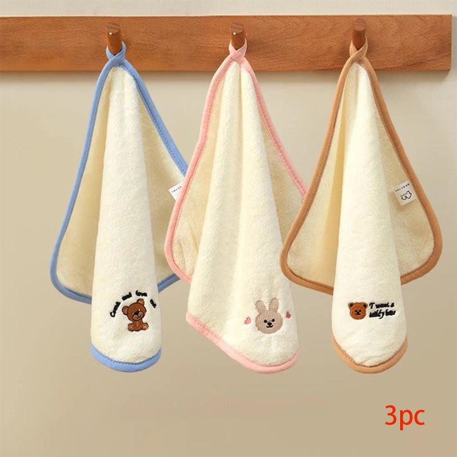 3-Pack/5-Pack Coral Velvet Cartoon Embroidered Small Square Towels, 25Cm*25Cm in Size, Can Be Used for Washing Face, Wiping Hands, and Are Absorbent and Quick-Drying