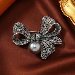 Rhinestone Black Flower Bow Tie Brooches for Women Vintage Elegant Large Brooch Pin Winter Coat Sweater Broches High Quality